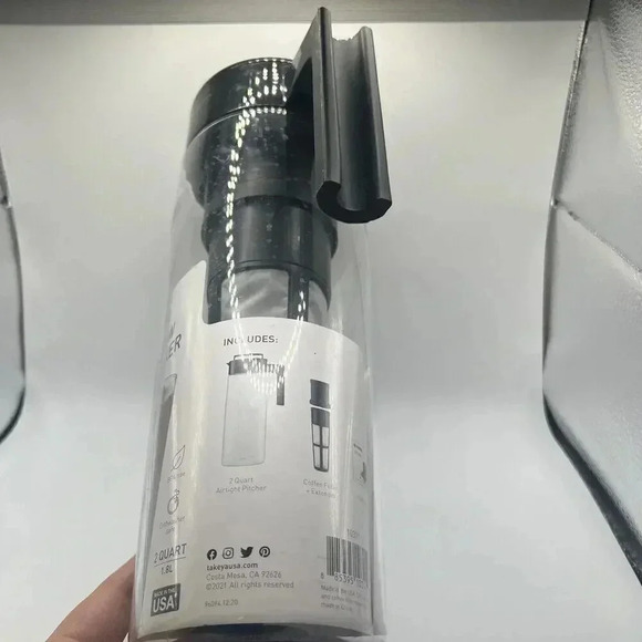 Takeya 2 Quart Cold Brew Coffee Maker BPA Free Dishwasher Safe Made in USA 10311 - Picture 2 of 6